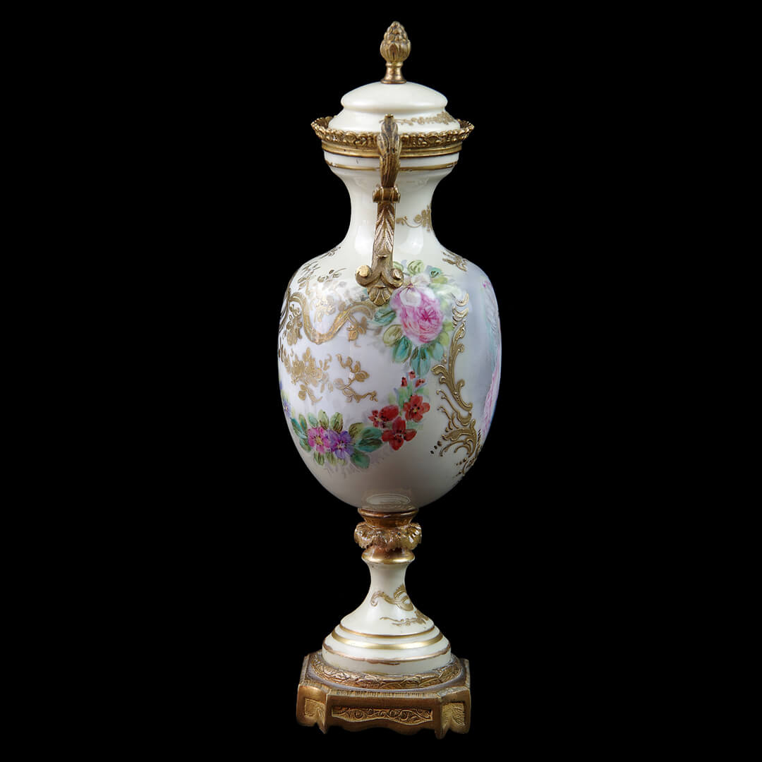 tuileries vase b 2